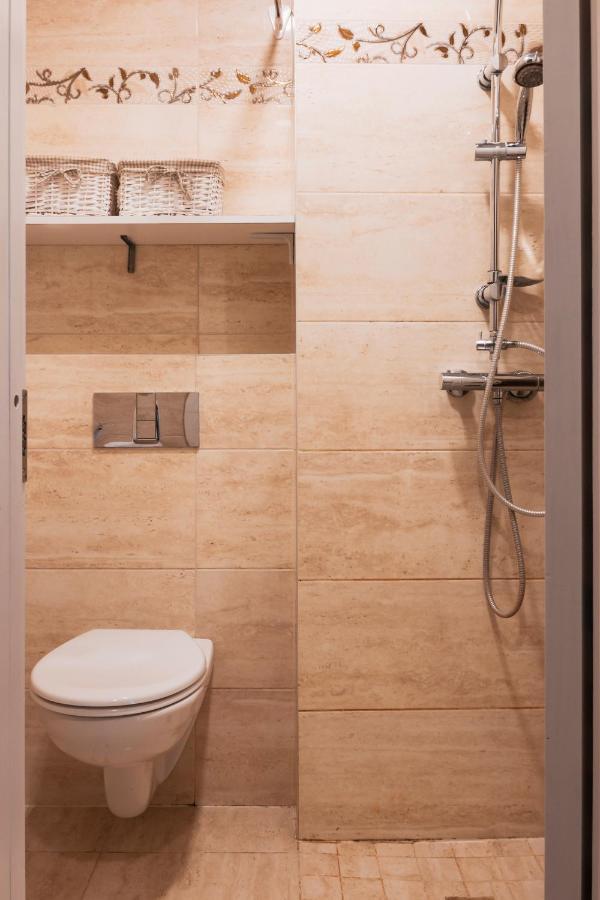 Agnes Sveciu Namai Hotel คอนัส ภายนอก รูปภาพ